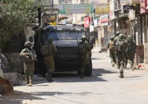 الاحتلال يوسّع عمليات الاقتحام والاعتقال في الضفة الغربية وسط اعتداءات للمستوطنين